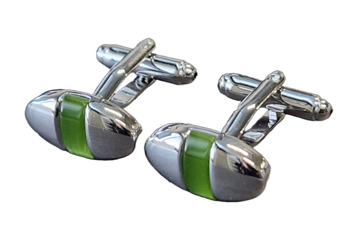 Manchetknopen kattenoogsteen lindengroen Manchetknopen kattenoogsteen lindengroen