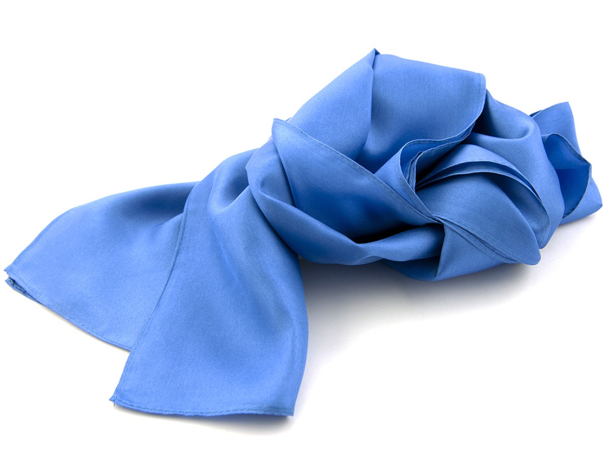 shawl zijdesatijn nos 05 midden blauw 53x53cm